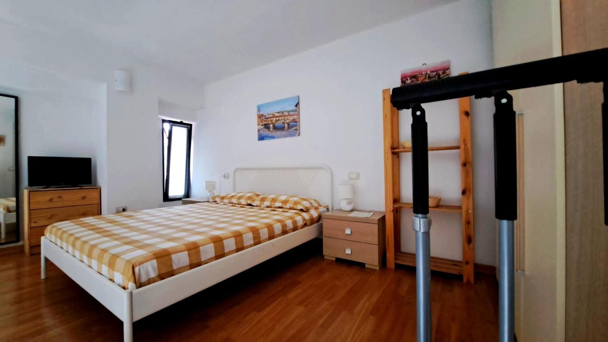 Gemme Fiorentine Apartments In Front Of The Train Station 5 Minutes From The Centre Free Parking 佛罗伦萨 客房 照片